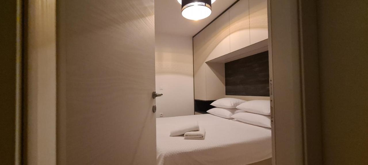 Penthouse Apartman Marcelina In Трогир Екстериор снимка